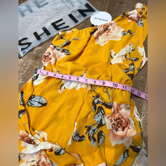 SHEIN VCAY Floral Print One Shoulder Belted Romper - Picture 11 of 11